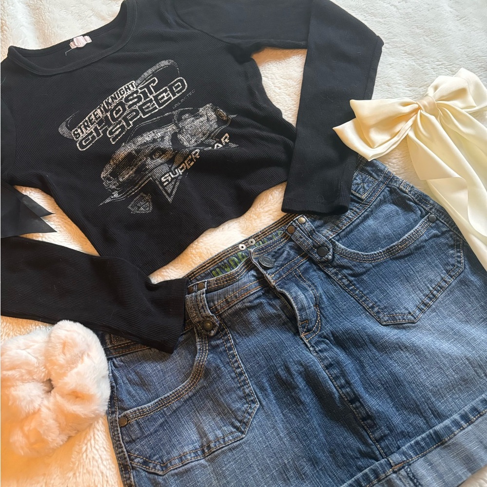 Edgy set:black Ghost Speed graphic crop top & Y2K denim mini skirt. Retro vibes!
